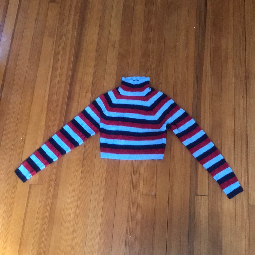 sooooo cute! urban outfitters striped turtle neck.